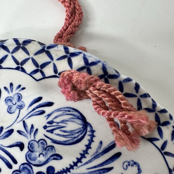 Vtg Crownford Two Fond Hearts Blue White Hanging Plate Gallery Wall Decor 5.5" - Picture 6 of 11